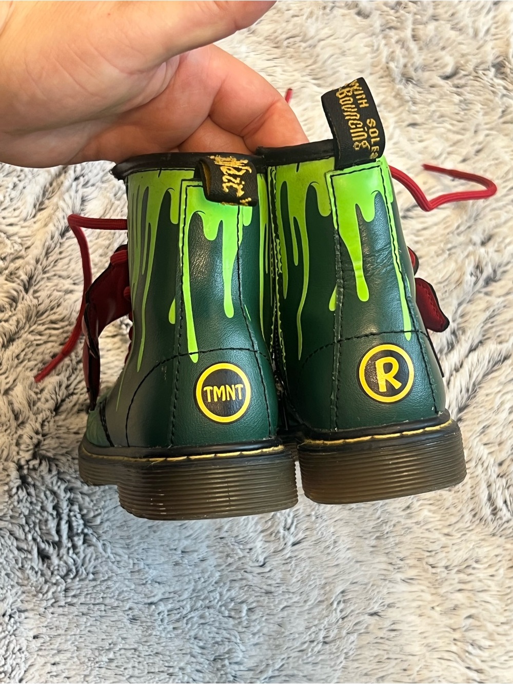 Dr. Martens Kids Green Croc-Pattern Boots with Red Eye Accent - Picture 4 of 8